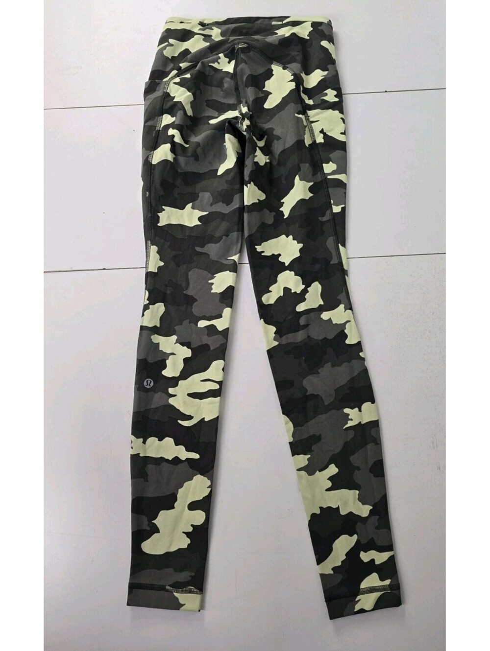 Lululemon Leggings Women’s Size 4 Swift Speed High-Rise Tight 27" Multi Camo